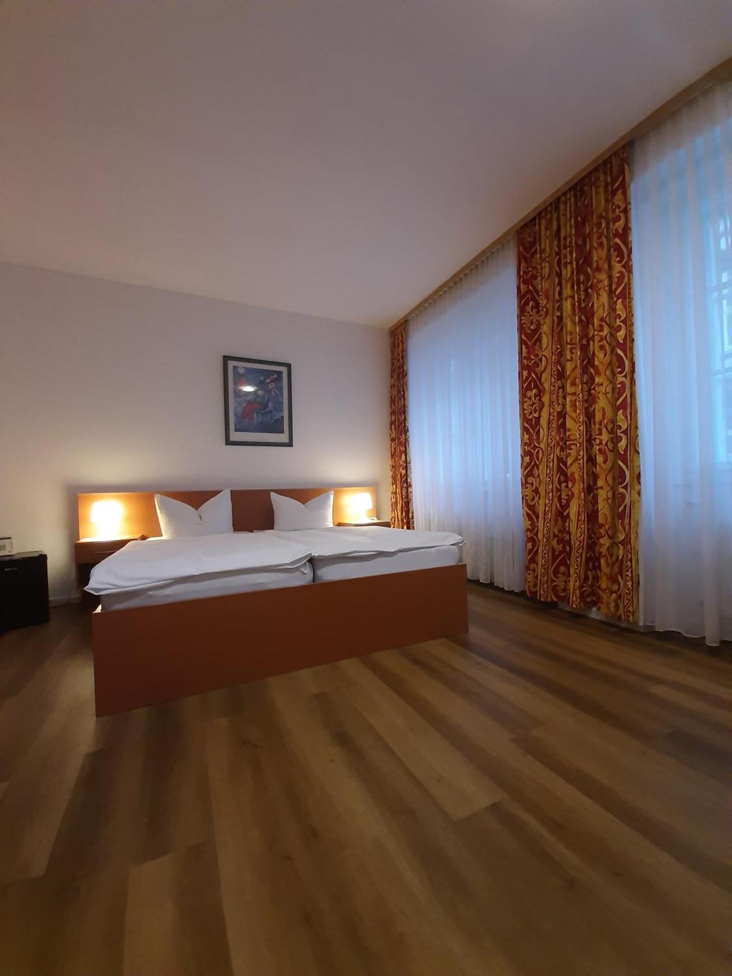 ורניגרוד Altwernigeroeder Apparthotel מראה חיצוני תמונה